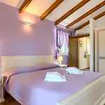 Rustic Stancija Martina With Pool In * Tinjan