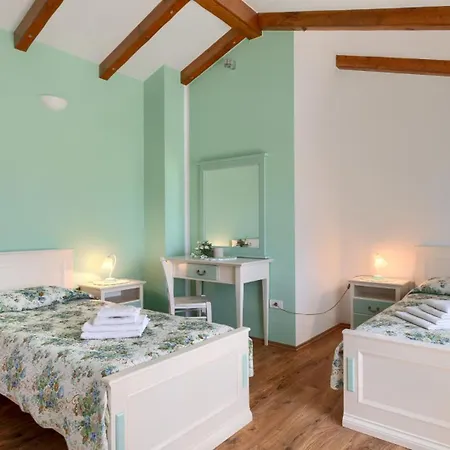 Villa Rustic Stancija Martina With Pool In *