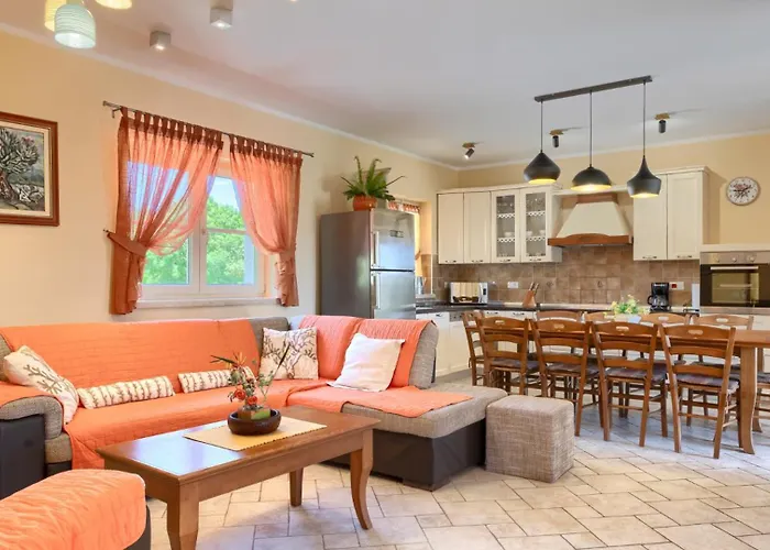 Vila Rustic Stancija Martina With Pool In