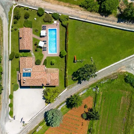 Βίλα Rustic Stancija Martina With Pool In *